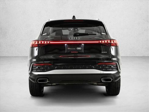 Certified 2025 Audi Q5 Premium w/ Convenience Package AWD/4WD image 7