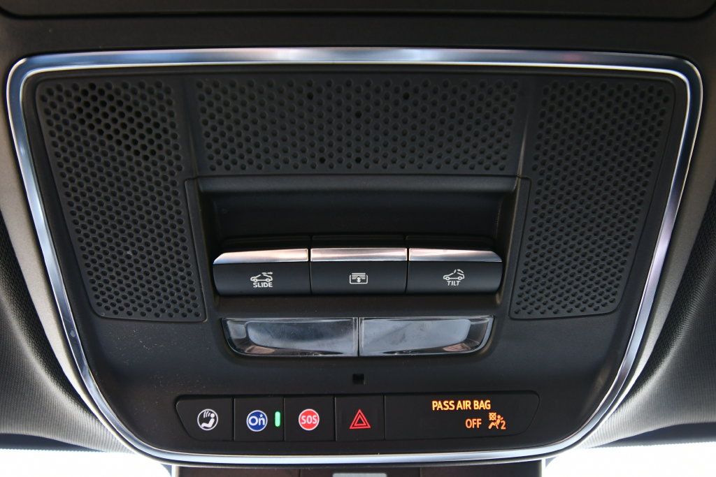 Used 2025 Chevrolet Traverse RS w/ LPO, Floor Liner Package AWD/4WD image 34