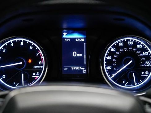 Used 2020 Toyota Camry SE image 32