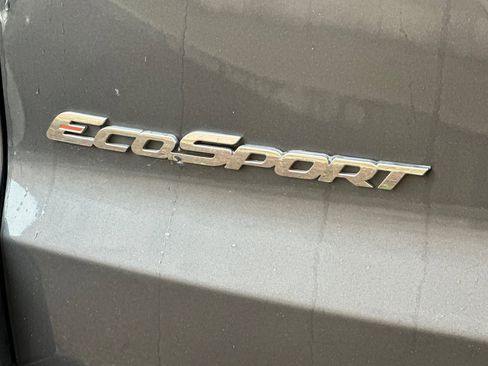 Used 2018 Ford EcoSport SE image 9