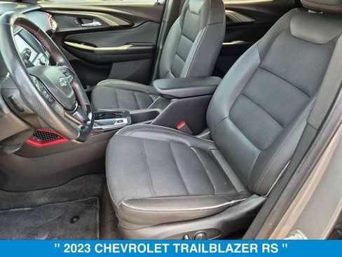 Used 2023 Chevrolet TrailBlazer RS AWD/4WD image 13