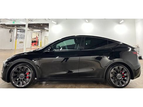 Used 2022 Tesla Model Y Performance AWD/4WD image 8