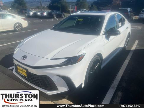 New 2026 Toyota Camry Hybrid image 1