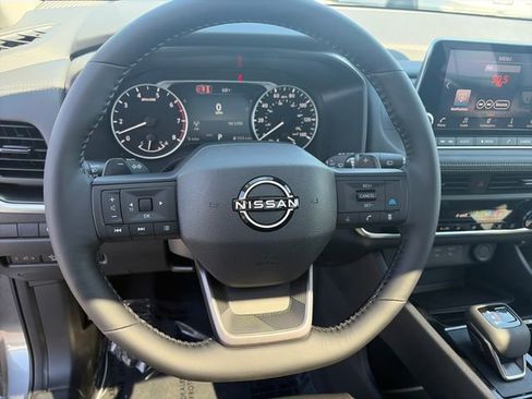New 2026 Nissan Rogue SV AWD/4WD image 23