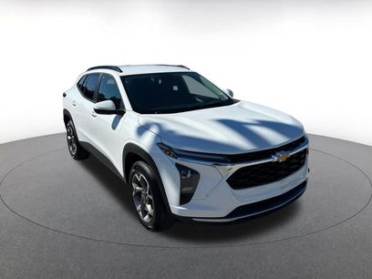 Used 2025 Chevrolet Trax LT