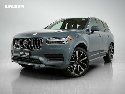 Used 2022 Volvo XC90 T6 Momentum w/ Advanced Package