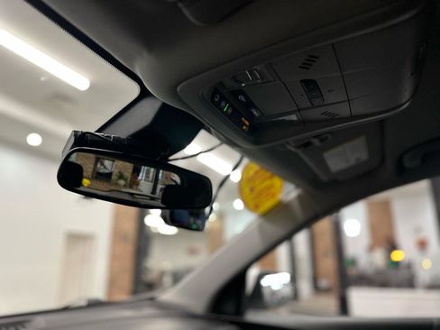 Used 2020 Chevrolet Equinox LT image 30