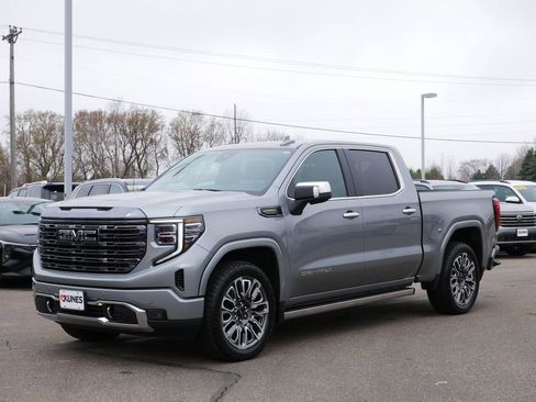 Used 2023 GMC Sierra 1500 Denali Ultimate AWD/4WD image 5