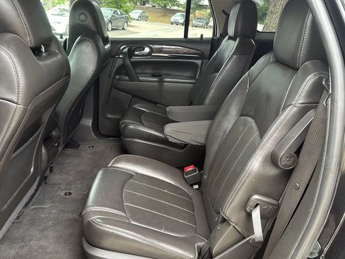 Used 2016 Buick Enclave Leather FWD image 18