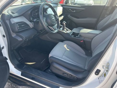 Used 2020 Subaru Outback Premium image 10