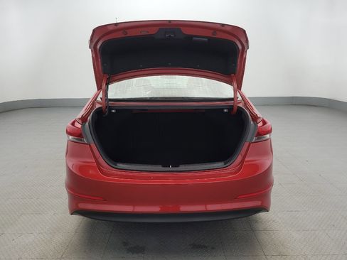 Used 2018 Hyundai Elantra SEL FWD image 29