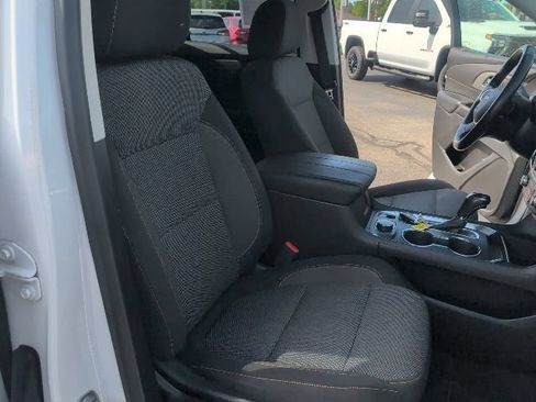 Used 2019 Chevrolet Traverse LT AWD/4WD image 45