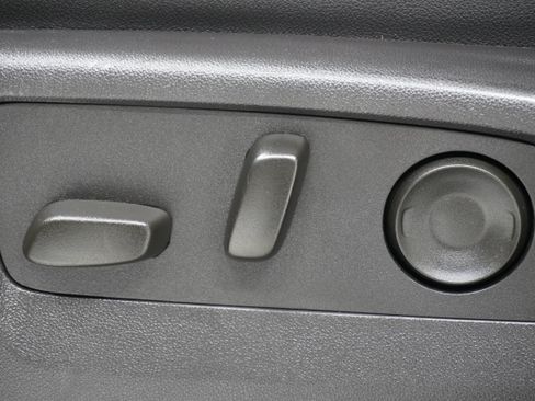 Used 2024 GMC Sierra 2500 AT4 w/ AT4 Preferred Package AWD/4WD image 17