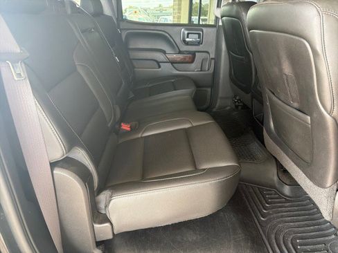 Used 2015 GMC Sierra 1500 SLT w/ SLT Crew Cab Value Package image 29