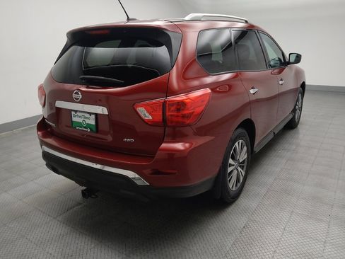 Used 2018 Nissan Pathfinder S image 9