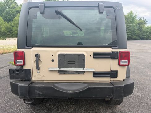 Used 2016 Jeep Wrangler Unlimited Sport AWD/4WD image 7