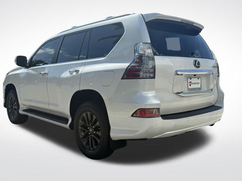 Used 2023 Lexus GX 460 Premium w/ Premium Package image 10