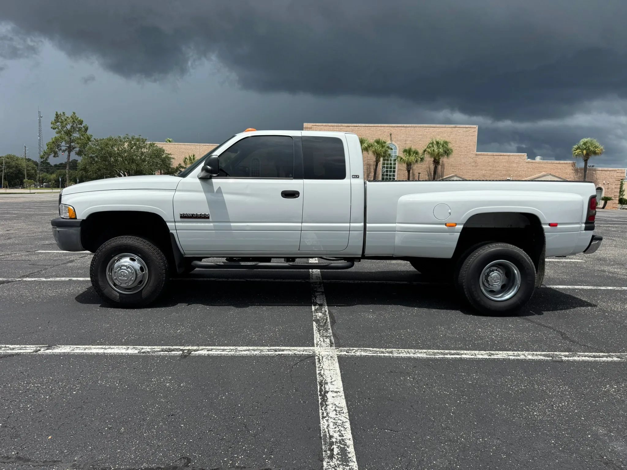 Used 2001 Dodge Ram 3500 Truck 4x4 Quad Cab image 9