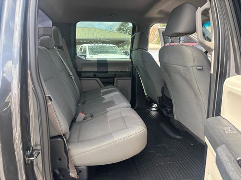 Used 2017 Ford F250 XL w/ Power Equipment Group AWD/4WD image 13