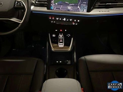 Used 2024 Audi Q4 e-tron Premium Plus image 15