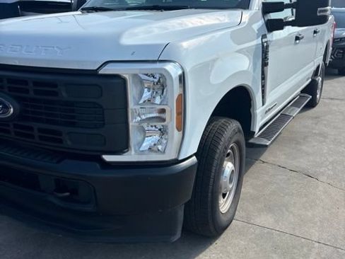 Used 2026 Ford F250 XL AWD/4WD image 3