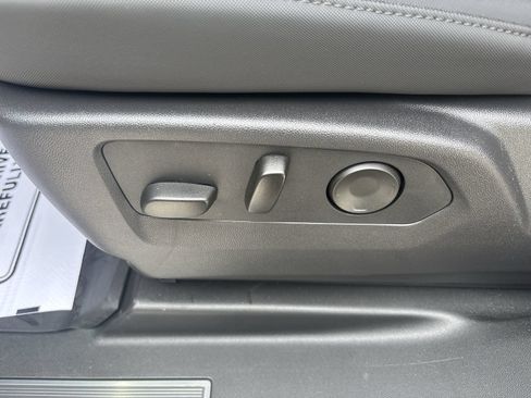 Used 2025 GMC Hummer EV 2X AWD/4WD image 12