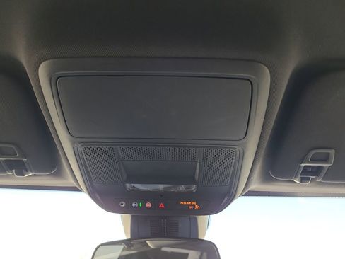 Used 2025 Chevrolet Equinox LT FWD image 26