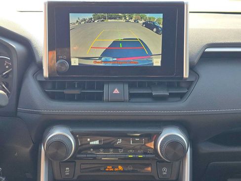 Certified 2025 Toyota RAV4 LE FWD image 27