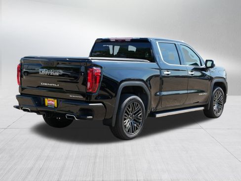 Used 2022 GMC Sierra 1500 Denali Ultimate AWD/4WD image 7