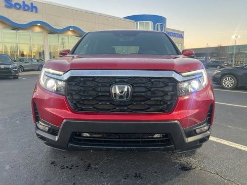 Used 2024 Honda Passport EX-L image 3