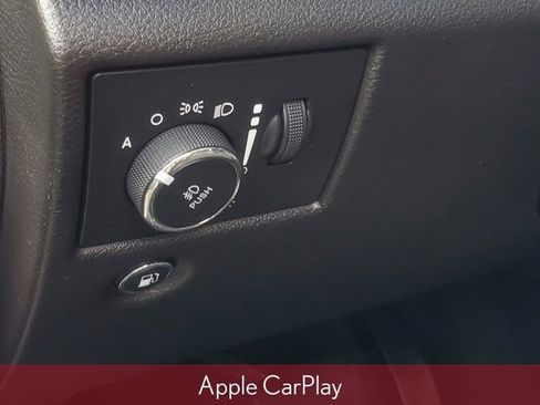 Used 2019 Jeep Grand Cherokee Laredo image 15