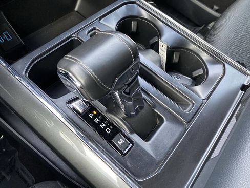 Certified 2022 Ford F150 XLT w/ Equipment Group 302A High image 25