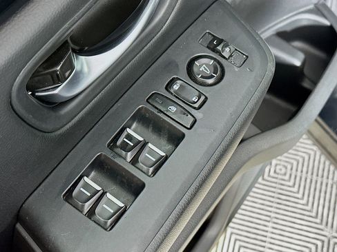 Used 2023 Honda Pilot EX-L image 17