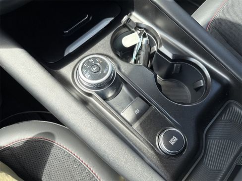 Used 2025 Ford Explorer ST image 35