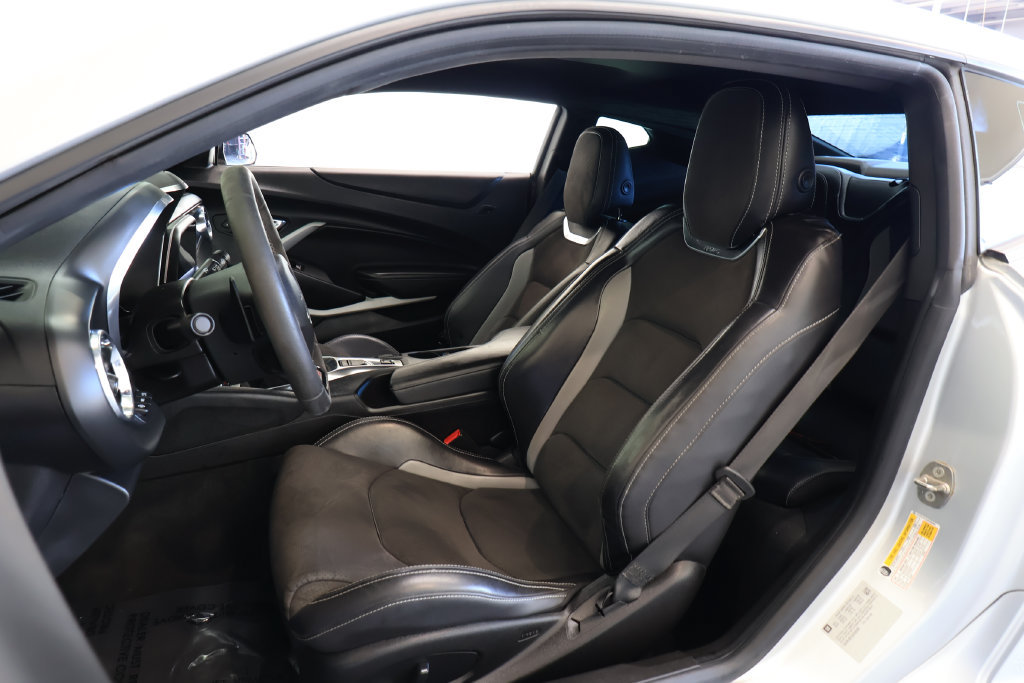 Used 2018 Chevrolet Camaro SS RWD image 18