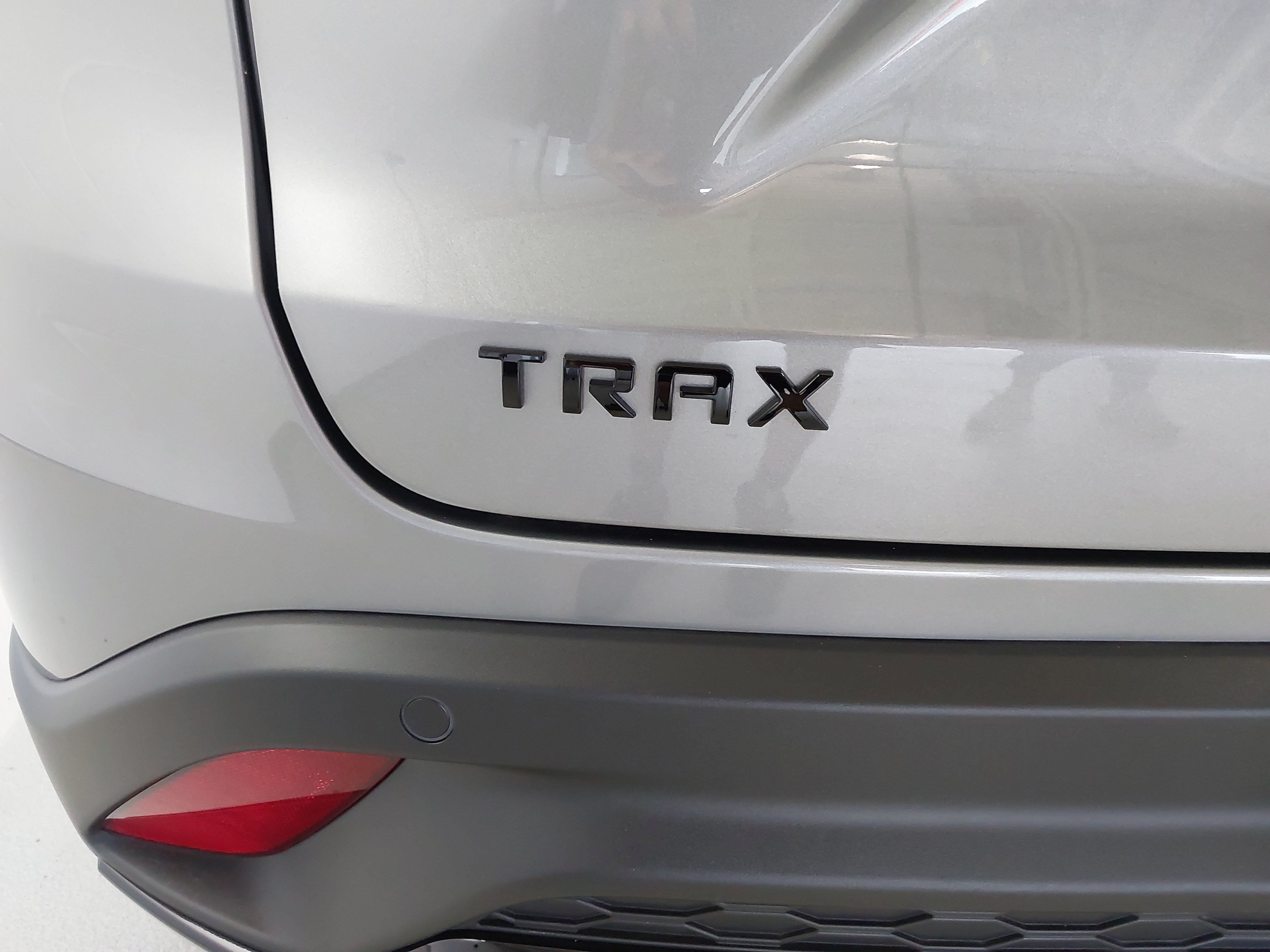 Used 2026 Chevrolet Trax RS w/ Driver Confidence Package FWD image 32