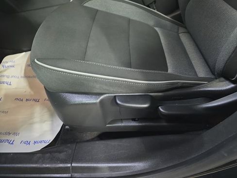 Used 2024 Chevrolet TrailBlazer LT w/ Driver Confidence Package image 27