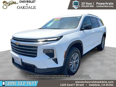 Certified 2025 Chevrolet Traverse LT