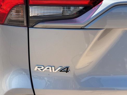 Certified 2023 Toyota RAV4 LE AWD/4WD image 33