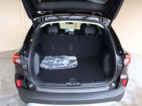 New 2026 Ford Escape SE image 45