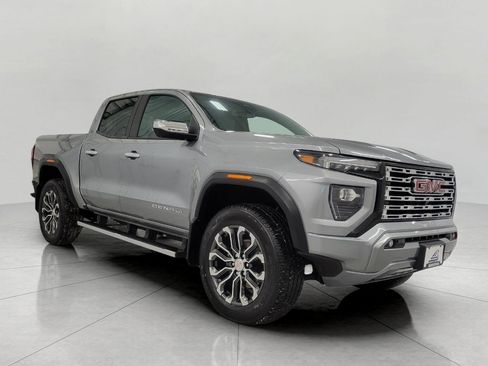 Used 2023 GMC Canyon Denali image 1