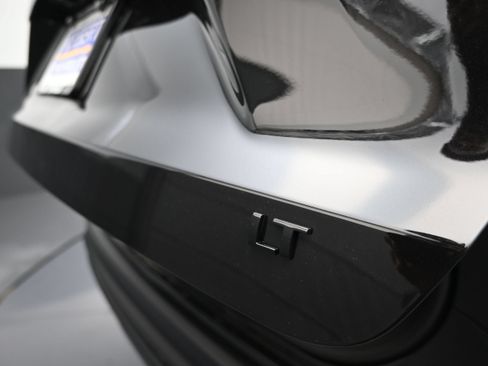 New 2026 Chevrolet Trax LT w/ Midnight Edition FWD image 34