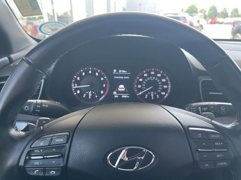 Used 2020 Hyundai Veloster 2.0 Premium FWD image 12