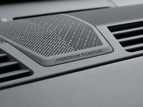 Used 2025 Land Rover Range Rover Autobiography AWD/4WD image 31