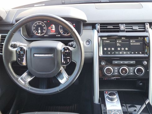 Used 2019 Land Rover Discovery HSE image 32