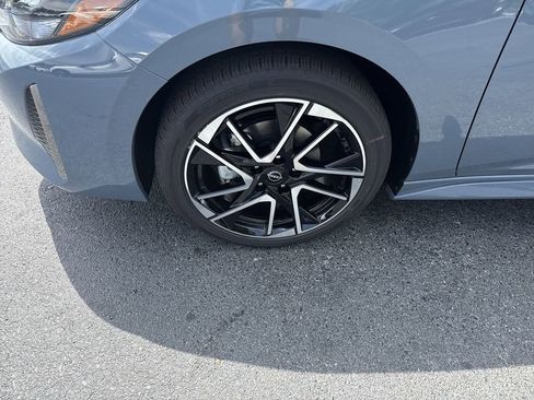 New 2025 Nissan Sentra SR FWD image 20
