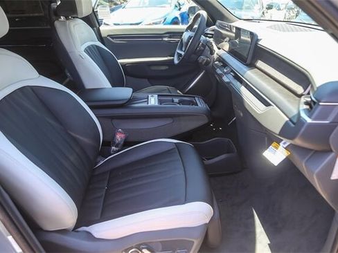 New 2026 Kia EV9 GT-Line image 30