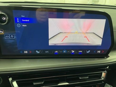 New 2026 Chevrolet Traverse LT image 5