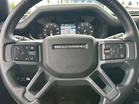 Certified 2025 Land Rover Defender 130 X-Dynamic SE AWD/4WD image 17