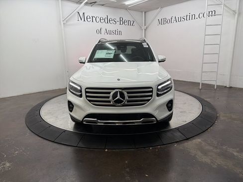 Used 2026 Mercedes-Benz GLB 250 image 2